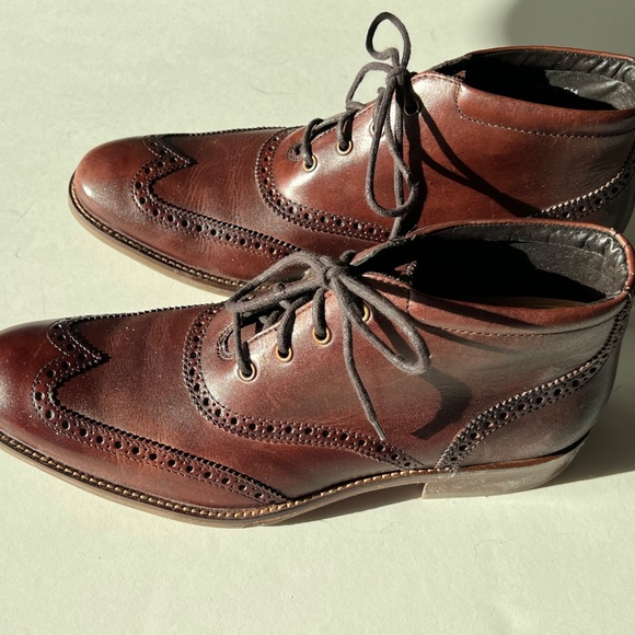 Cole Haan Modern Wingtip Leather Boots.  Men’s US SIze 9 - Picture 2 of 9